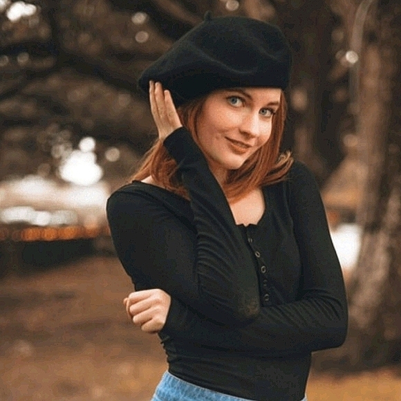 Womens black French beret hat minimalist style Classic retro Classic Parisian - Picture 10 of 16